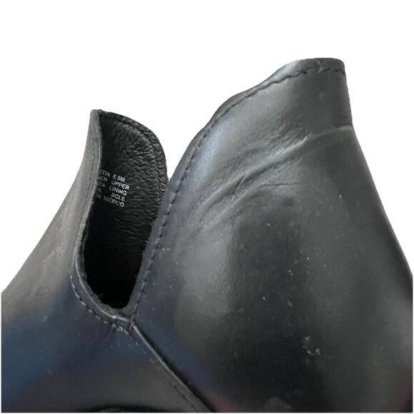Steve Madden Size 8.5 Austin Black Leather Booties Cut Out Side Ankle Boots - Picture 6 of 9